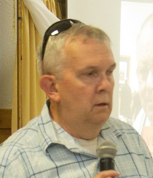 File:Stephen Riddle, VA3FLF.jpg